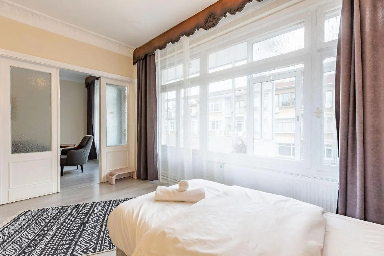 איסטמבול Charming Apartment Surrounded By Vibrant Attractions In Kadikoy 0*,
