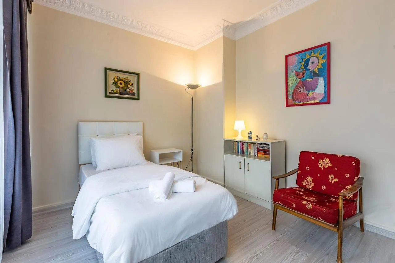 איסטמבול Charming Apartment Surrounded By Vibrant Attractions In Kadikoy